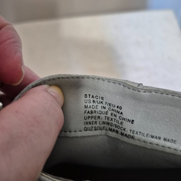 Faux Suede Booties w Ruffle - Picture 8 of 13